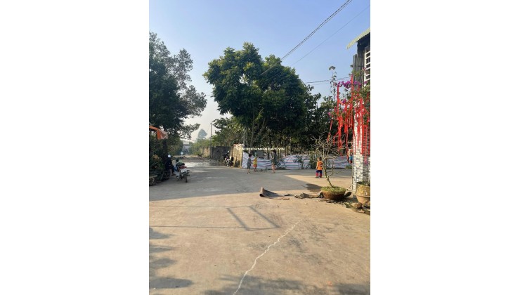 Bán gấp đất thổ cư 82m² cách mặt tiền Đại lộ Đông Tây 50m giá chỉ 950 triệu
